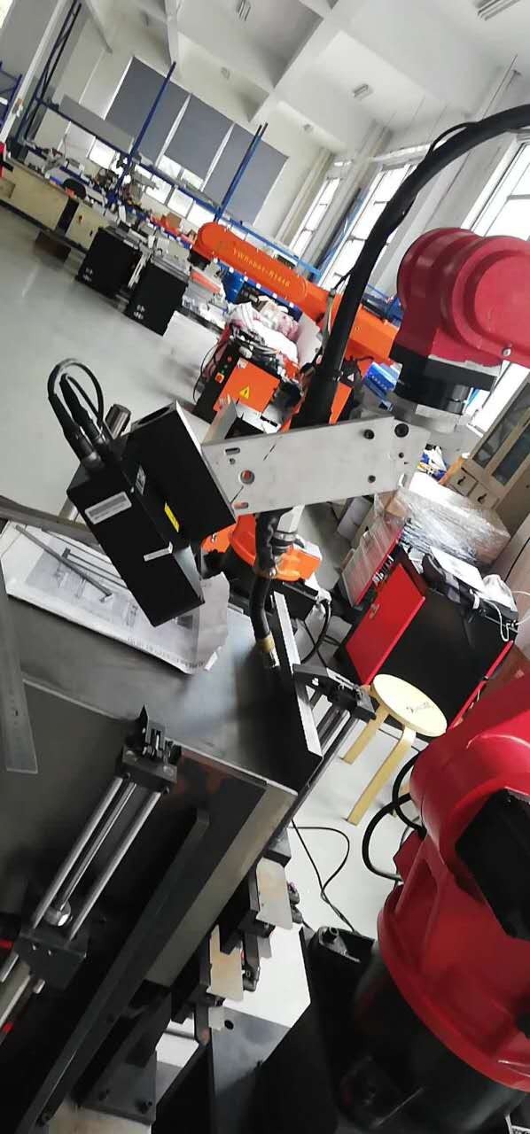 激光焊縫跟蹤系統(tǒng) 機(jī)器人視覺引導(dǎo)